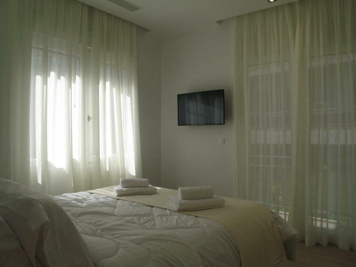 Elegant Acropolis * Athen
