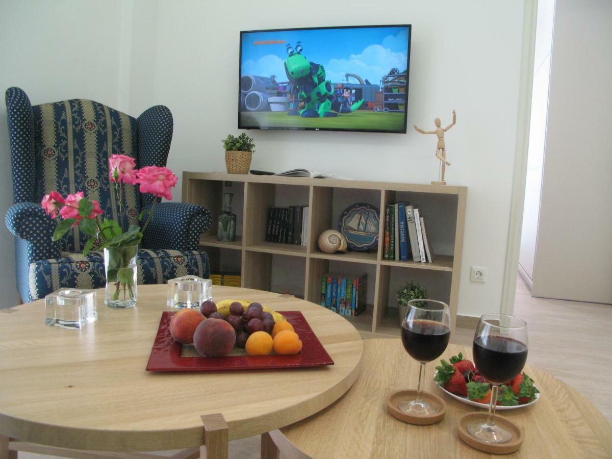 Elegant Acropolis Apartment *